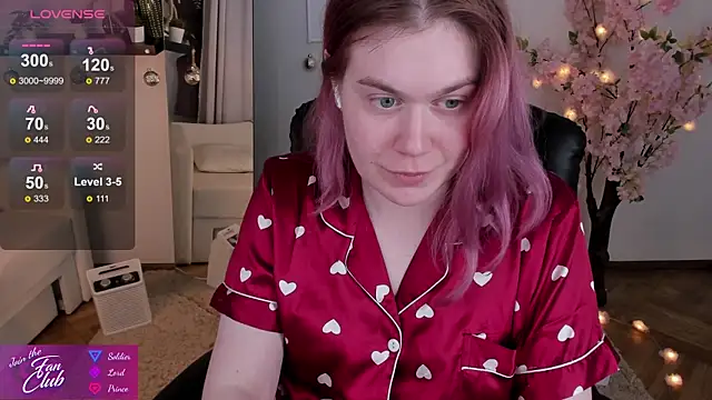 Snapshot of Nancy_Sun_ chatting on 01/12/25, 02:09 Nancy Sun  online show from 01/12/25, 02:09