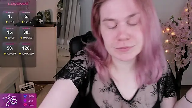 Snapshot of Nancy_Sun_ chatting on 01/17/25, 11:06 Nancy Sun  online show from 01/17/25, 11:06