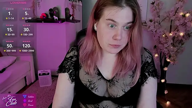 Snapshot of Nancy_Sun_ chatting on 03/22/25, 11:42 Nancy Sun  online show from 03/22/25, 11:42