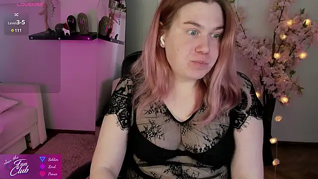 Snapshot of Nancy_Sun_ chatting on 03/22/25, 02:58 Nancy Sun  online show from 03/22/25, 02:58