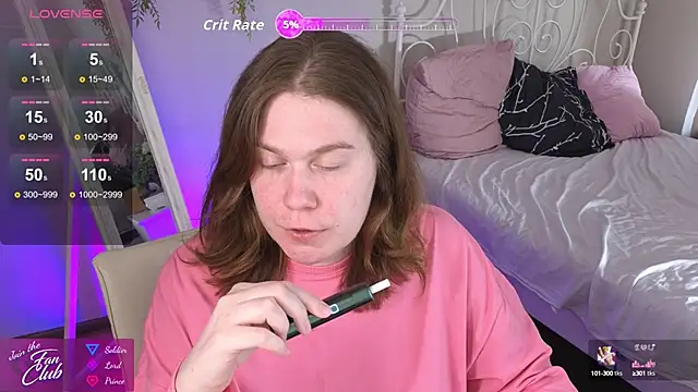 Snapshot of Nancy_Sun_ chatting on 10/03/25, 12:13 Nancy Sun  online show from 10/03/25, 12:13