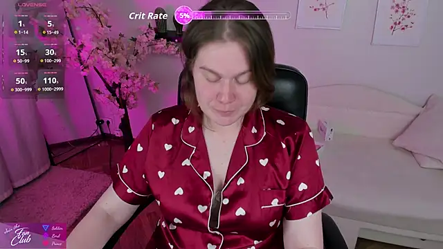 Snapshot of Nancy_Sun_ chatting on 10/05/25, 04:05 Nancy Sun  online show from 10/05/25, 04:05