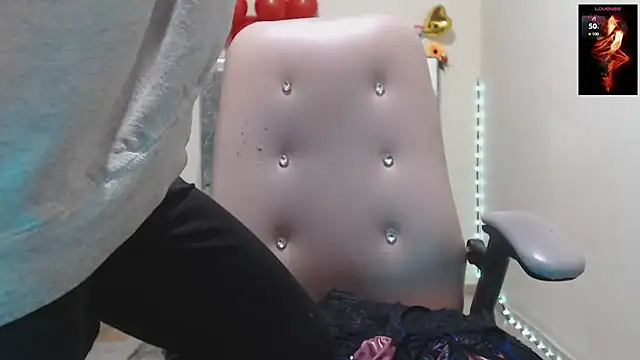 Snapshot of toxxxic_cams chatting on 03/26/26, 08:09 toxxxic cams online show from 03/26/26, 08:09