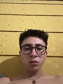 CamiRojas boy online show from 09/18/25, 03:30