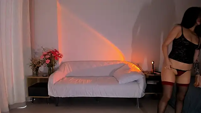 kawaii mia online show from 12/28/24, 04:41