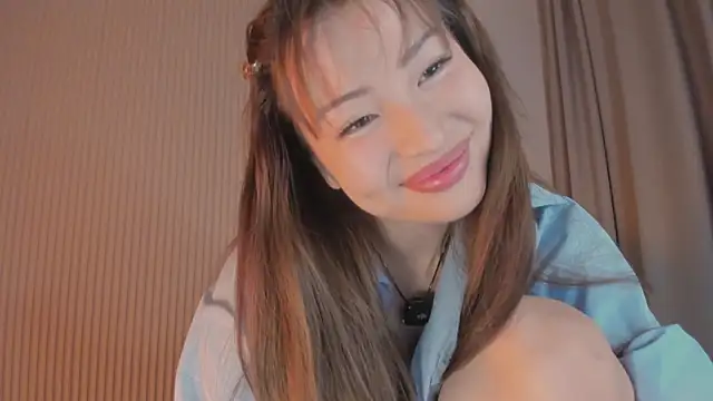 Snapshot of kawaii_mia chatting on 03/25/26, 03:29 kawaii mia online show from 03/25/26, 03:29