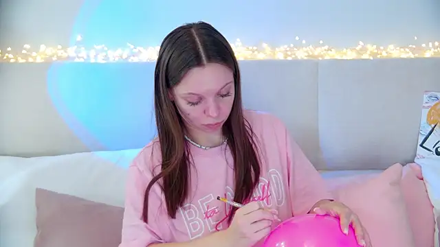 ElisabethDavis online show from 01/24/25, 12:20