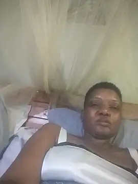 Snapshot of Hailey_BaileyXYZ chatting on 10/30/25, 05:42 Hailey BaileyXYZ online show from 10/30/25, 05:42