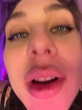 Snapshot of Your_insomniya chatting on 11/07/25, 10:10 Your insomniya online show from 11/07/25, 10:10