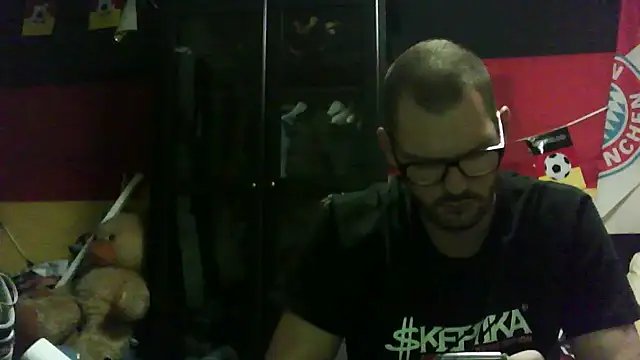 Snapshot of Die-geile-Sau chatting on 10/01/25, 08:37 Die-geile-Sau online show from 10/01/25, 08:37