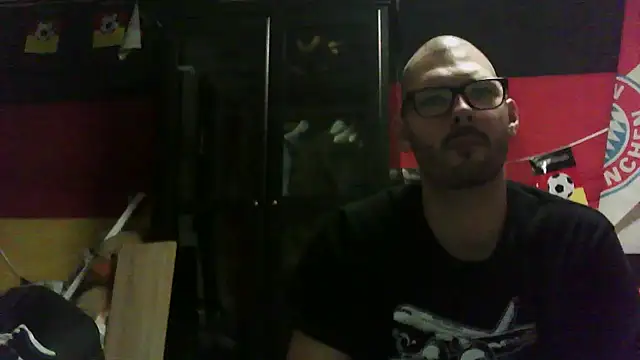 Snapshot of Die-geile-Sau chatting on 10/04/25, 07:23 Die-geile-Sau online show from 10/04/25, 07:23