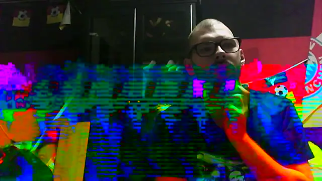 Snapshot of Die-geile-Sau chatting on 10/06/25, 07:00 Die-geile-Sau online show from 10/06/25, 07:00