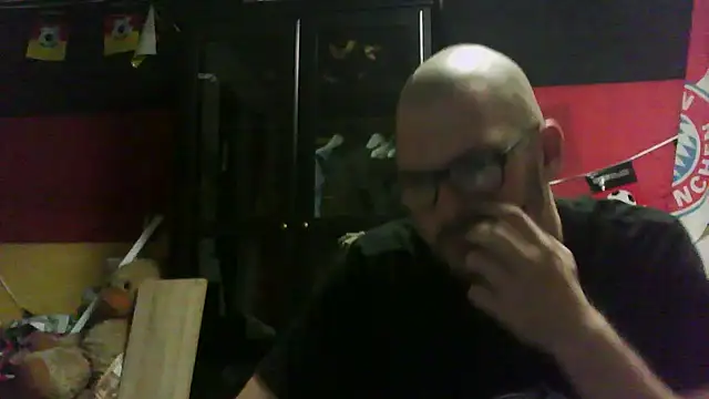 Snapshot of Die-geile-Sau chatting on 10/23/25, 07:12 Die-geile-Sau online show from 10/23/25, 07:12