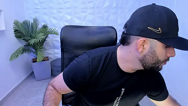 jhon bear03 online show from 02/07/25, 11:12