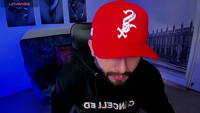 jhon bear03 online show from 10/31/25, 11:11