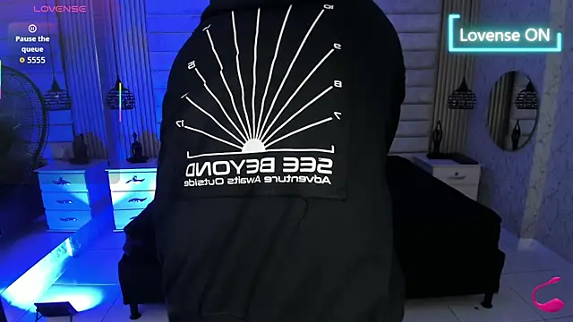 jhon bear03 online show from 04/14/26, 11:16