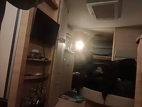 Snapshot of Ebinator666 chatting on 12/17/25, 09:10 Ebinator666 online show from 12/17/25, 09:10