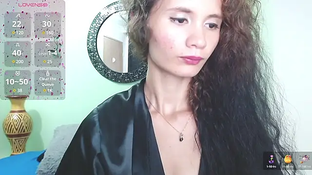 Snapshot of Sofia_Franco_ chatting on 01/08/25, 10:27 Sofia Franco online show from 01/08/25, 10:27