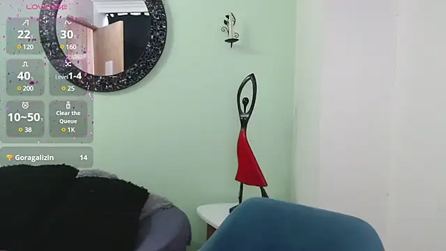 Snapshot of Sofia_Franco_ chatting on 01/31/25, 10:31 Sofia Franco online show from 01/31/25, 10:31