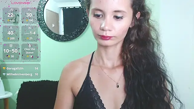 Snapshot of Sofia_Franco_ chatting on 02/03/25, 10:32 Sofia Franco online show from 02/03/25, 10:32