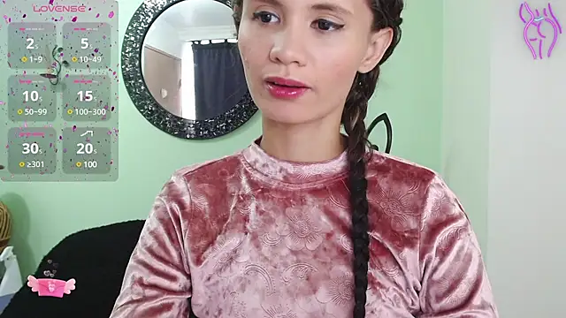 Snapshot of Sofia_Franco_ chatting on 02/07/25, 07:17 Sofia Franco online show from 02/07/25, 07:17