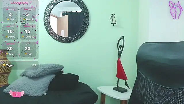 Snapshot of Sofia_Franco_ chatting on 03/15/25, 09:38 Sofia Franco online show from 03/15/25, 09:38