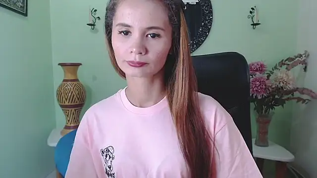 Snapshot of Sofia_Franco_ chatting on 09/26/25, 06:56 Sofia Franco online show from 09/26/25, 06:56