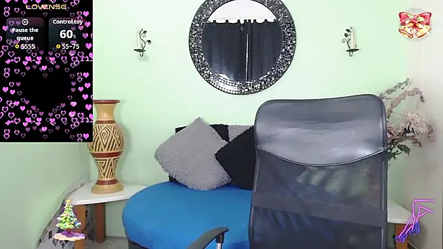 Snapshot of Sofia_Franco_ chatting on 01/12/26, 07:19 Sofia Franco online show from 01/12/26, 07:19