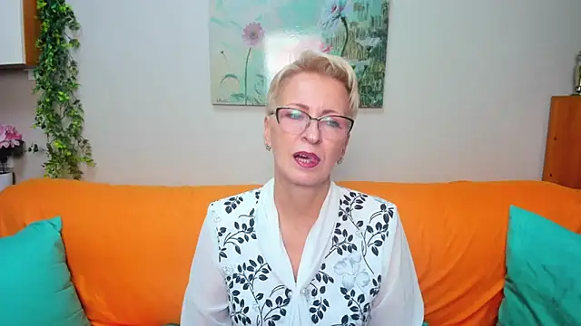 iamyourdream89 online show from 09/29/25, 12:54