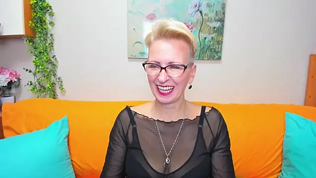 iamyourdream89 online show from 11/27/25, 12:51