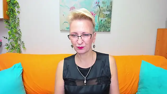 iamyourdream89 online show from 11/28/25, 01:25