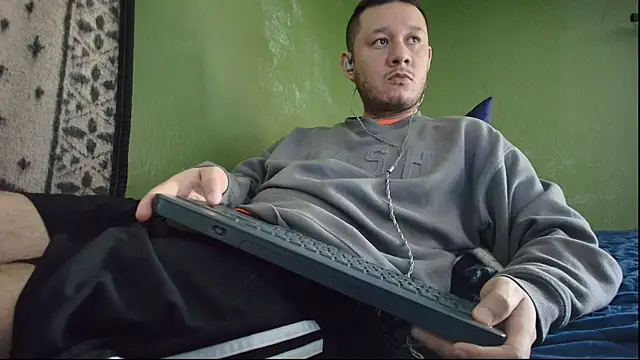 sweet cock28 online show from 12/06/24, 04:06