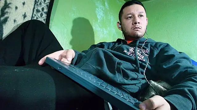 sweet cock28 online show from 12/08/24, 01:35