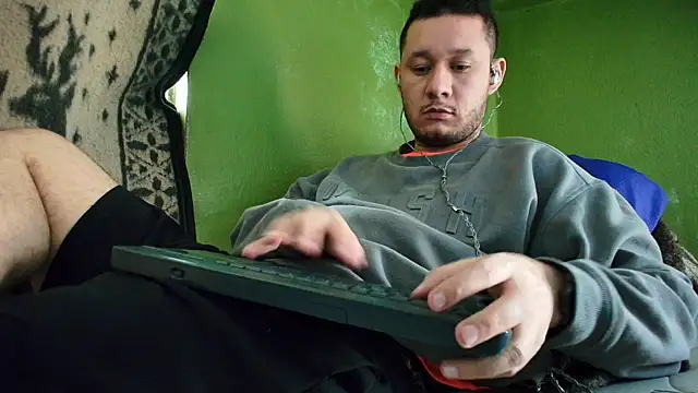 sweet cock28 online show from 01/02/25, 04:13