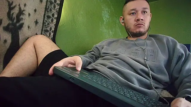 sweet cock28 online show from 02/08/25, 03:42