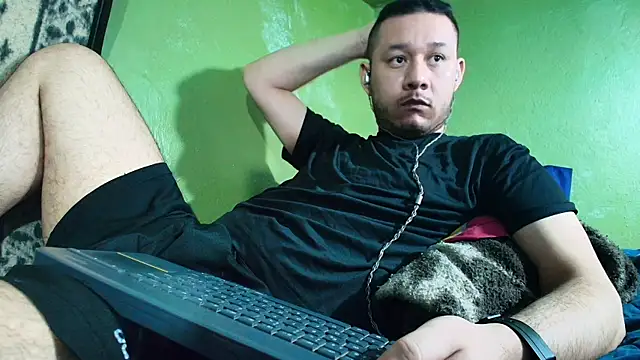 sweet cock28 online show from 02/13/25, 06:38