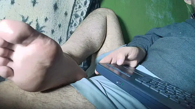 sweet cock28 online show from 10/12/25, 04:00