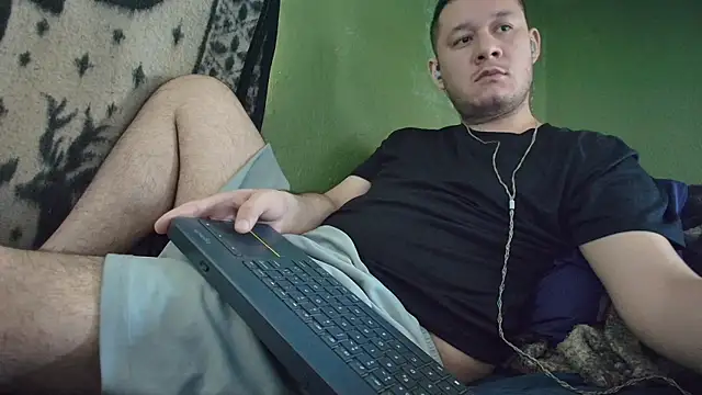 sweet cock28 online show from 10/13/25, 03:34