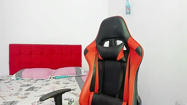 Sweet Coral  online show from 04/04/26, 08:45