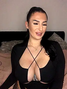 Mia-Bremer online show from 11/27/25, 04:31