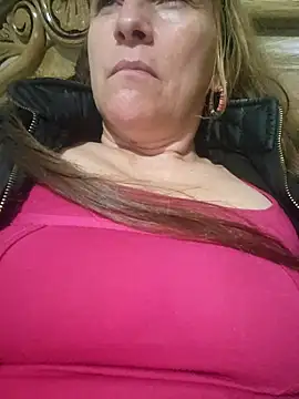 Snapshot of SeductionSilera chatting on 02/13/25, 06:16 SeductionSilera online show from 02/13/25, 06:16