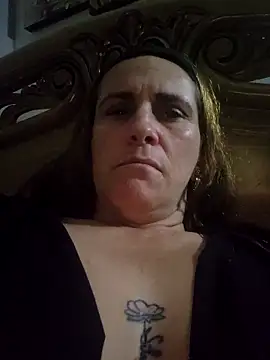 Snapshot of SeductionSilera chatting on 02/16/25, 11:37 SeductionSilera online show from 02/16/25, 11:37