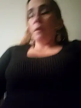 Snapshot of SeductionSilera chatting on 03/12/25, 02:34 SeductionSilera online show from 03/12/25, 02:34