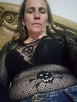 Snapshot of SeductionSilera chatting on 03/18/25, 02:58 SeductionSilera online show from 03/18/25, 02:58