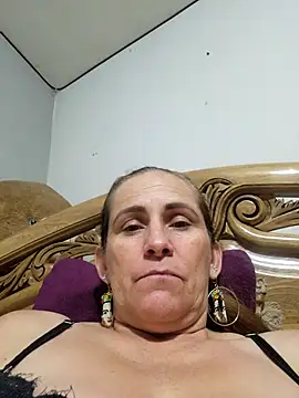 Snapshot of SeductionSilera chatting on 09/28/25, 02:50 SeductionSilera online show from 09/28/25, 02:50