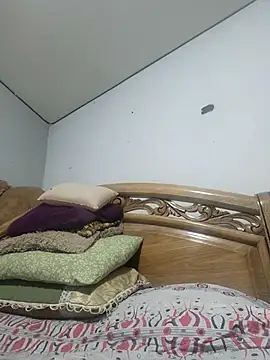 Snapshot of SeductionSilera chatting on 10/14/25, 05:03 SeductionSilera online show from 10/14/25, 05:03