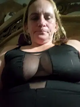 Snapshot of SeductionSilera chatting on 11/07/25, 06:02 SeductionSilera online show from 11/07/25, 06:02