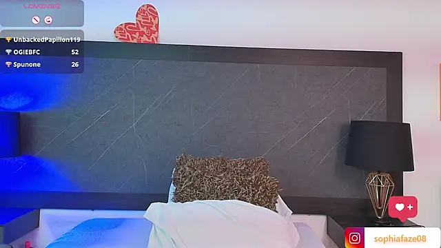 Snapshot of big_tits_in_your_face chatting on 02/26/25, 02:04 big tits in your face online show from 02/26/25, 02:04