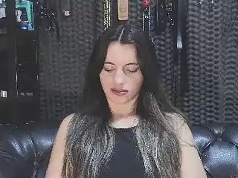 Snapshot of kimberly_swan chatting on 12/03/24, 02:58 kimberly swan online show from 12/03/24, 02:58