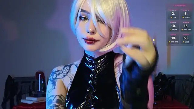 Snapshot of ghot1c_graceeee chatting on 10/19/25, 01:34 ghot1c graceeee online show from 10/19/25, 01:34